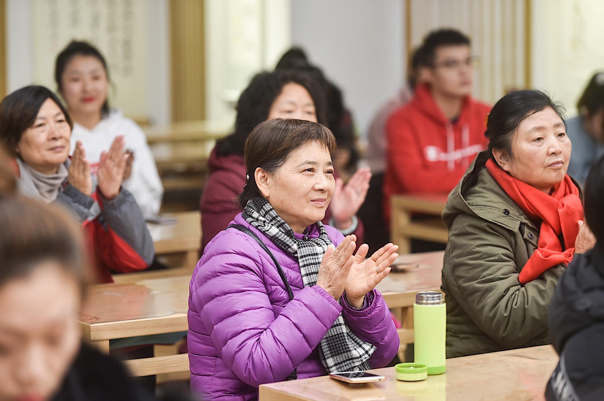 建邺区剧团展现传统与现代融合的艺术魅力，最新新闻揭秘