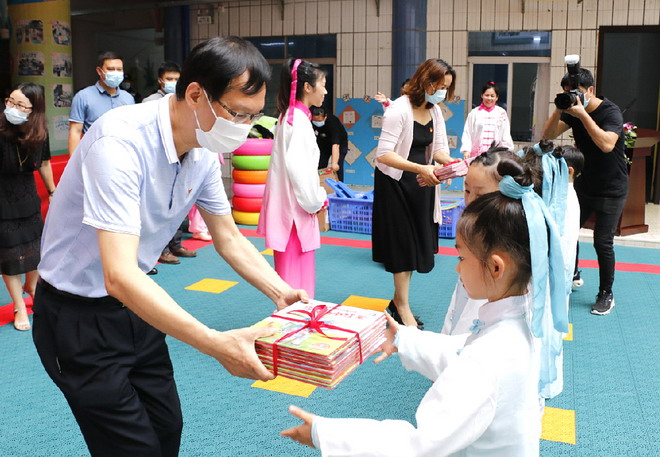 里坦镇交通改善计划取得显著进展，最新交通新闻更新